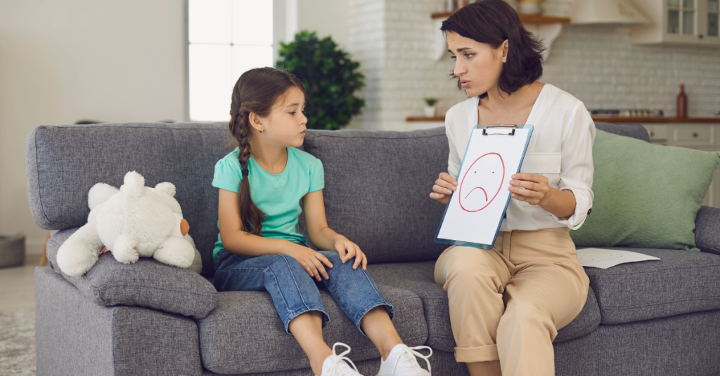 Sé que quizás en muchas ocasiones te has dicho mi hijo tiene 2 años y no habla. Esta una de las preocupaciones más comunes y angustiantes para los padres cuando su hijo o hija, al llegar a los 2 años de edad, no está hablando tanto como se esperaría, o incluso no pronuncia ninguna palabra.